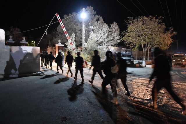 В Пакистане в ходе нападения на полицейскую академию погибли 20 человек, фото AFP