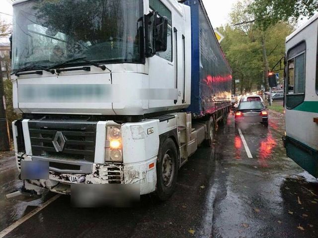 В Хмельницком произошло три ДТП. Фото: УНН