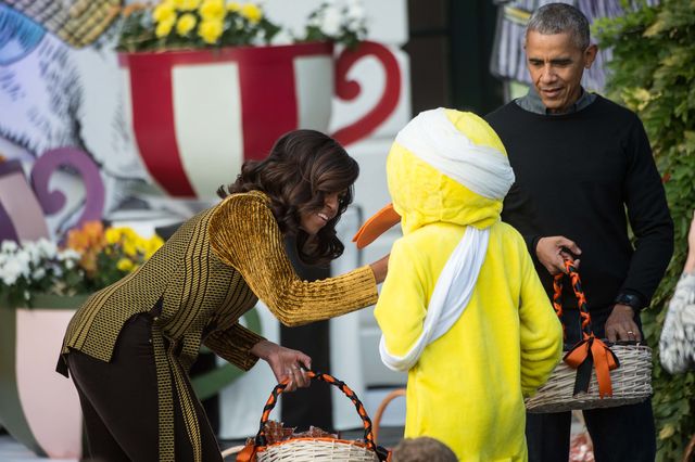 <p>Барак і Мішель Обама відсвяткували свій останній Хелловін у Білому домі, фото AFP</p>
