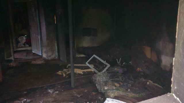 Огонь уничтожил практически все внутри дома. Фото: odesa.dsns.gov.ua