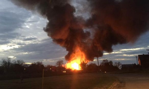 На химическом заводе в американском городе Неодеша произошел взрыв, Фото: newson6