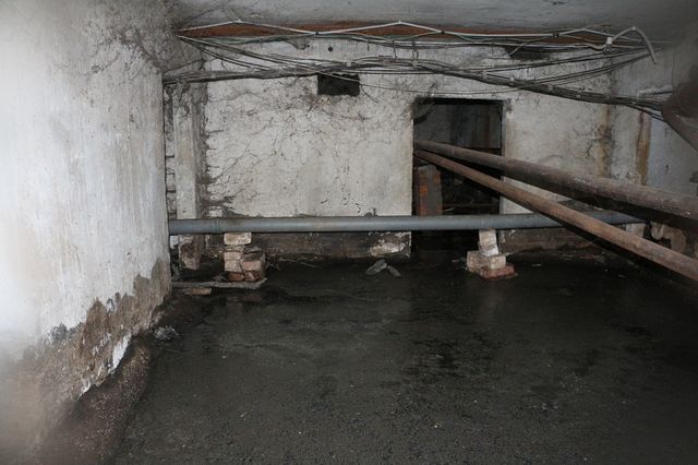 В доме отсутствует нормальная канализация. Фото: informator.dp.ua