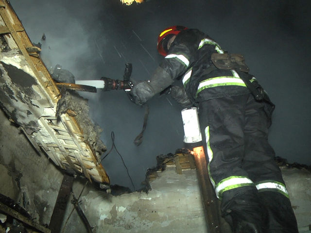 В Хмельницкой области горела школа. Фото: ГСЧС