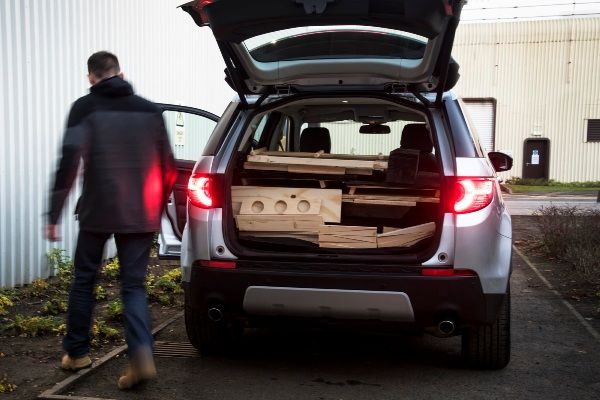 <p>Land Rover Discovery Sport Christmas Cabin. Фото: Land Rover</p>