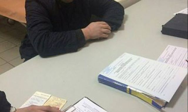 В Ужгороді суддя в неадекватному стані намагався сховатися від поліції. Фото: НПУ
