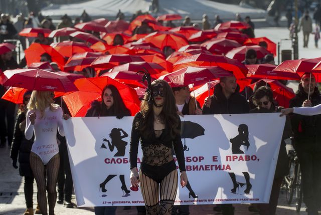 16 декабря 2016 года. В Македонии женщины вышли на митинг против насилия. Фото: AFP