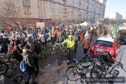 В Москве при 30 градусах мороза провели велопарад. Фото: соцсети; mskagency.ru