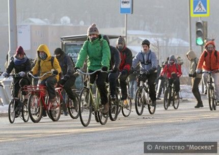 В Москве при 30 градусах мороза провели велопарад. Фото: соцсети; mskagency.ru