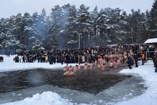 <p>Водохресні купання. Фото: loda.gov.ua, прес-служба мерії Львова</p>