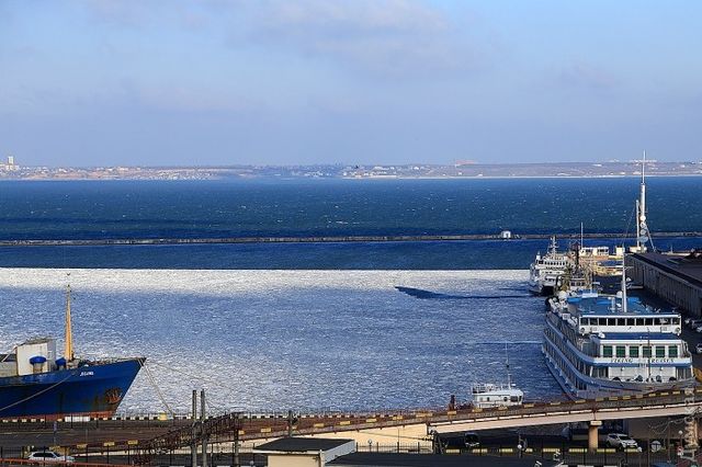 <p>Зимове одеське море. Фото: dumskaya.net</p>