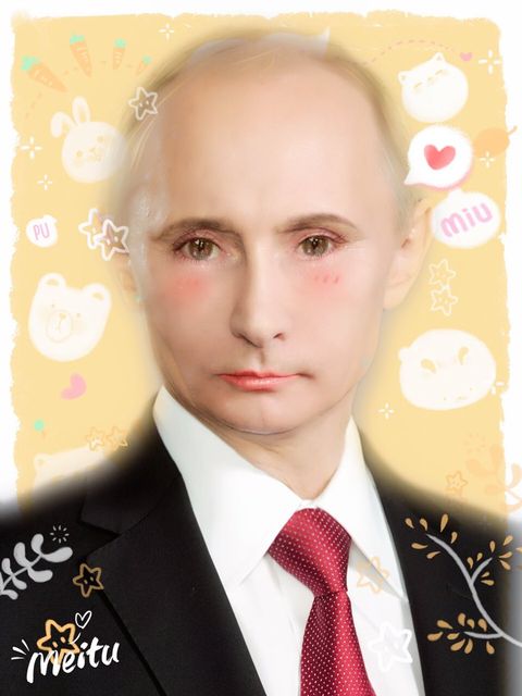 Фото Трампа и Путина, обработанные с помощью Meitu. Фото пользователей Твиттер