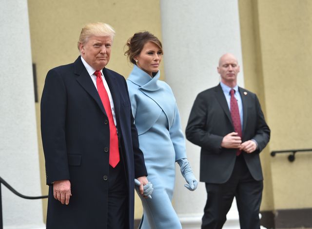 Меланья Трамп в наряде от Ralph Lauren. Фото: AFP