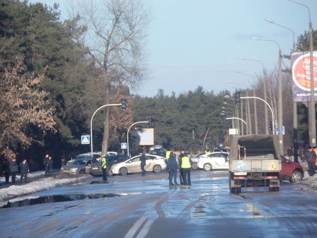 В Киеве – масштабная авария. Фото: соцсети