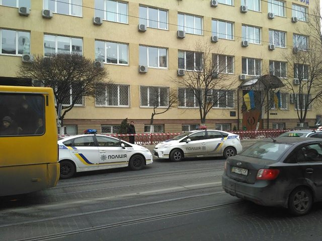<p>На місці події. Фото: патрульна поліція Львова</p>