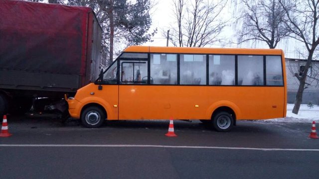 К счастью, в момент ДТП пассажиров в салоне не было. Фото Управления превентивной деятельности полиции в Киевской области