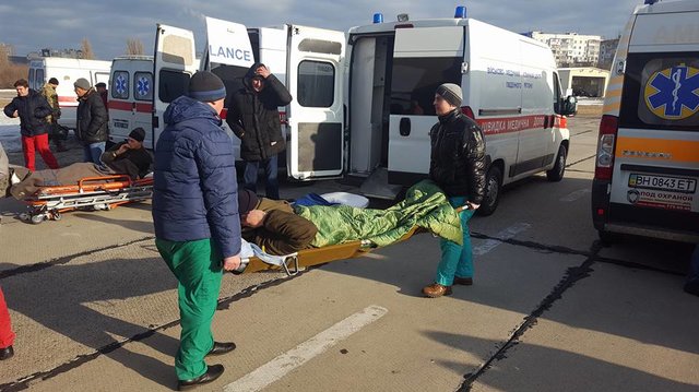 В Одессу доставили раненых бойцов. Фото: Facebook / Андрей Танцюра
