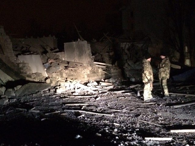 Последствия мегавзрыва в Донецке, фото Типичный Донецк