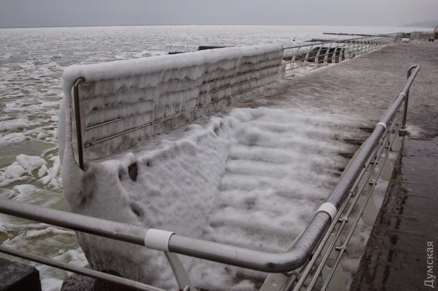 <p>Море замерзло. Фото: dumskaya.net</p>
