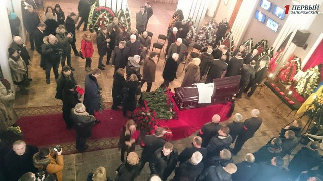 <p>У Запоріжжі вшанували пам'ять нардепа Петра Ваната. Фото: 1news.zp.ua</p>