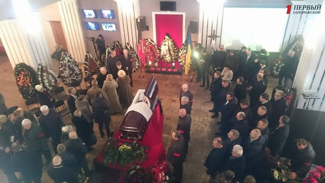 В Запорожье почтили память нардепа Петра Ваната. Фото: 1news.zp.ua