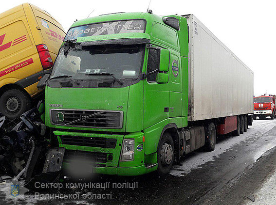 <p>На місці аварії. Фото: vl.npu.gov.ua</p>