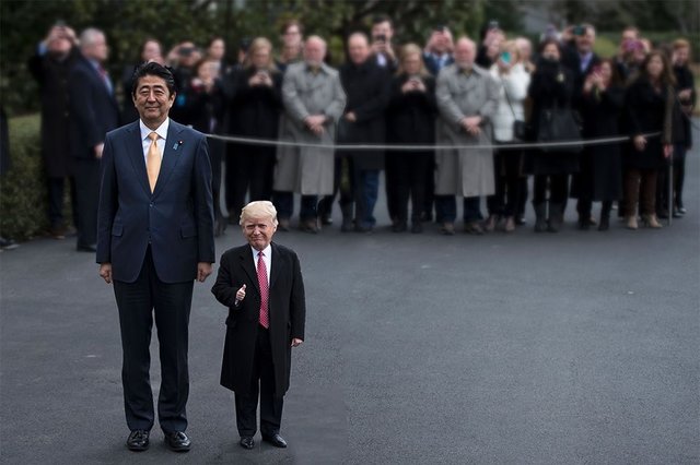 Мем: #TinyPresident. Фото: соцсети