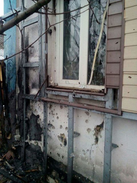 Боевики обстреляли Красногоровку. Фото: соцсети