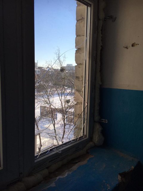 <p>Сміттєпровід пошкодили вандали. Фото: facebook.com/andreev.solomianka</p>