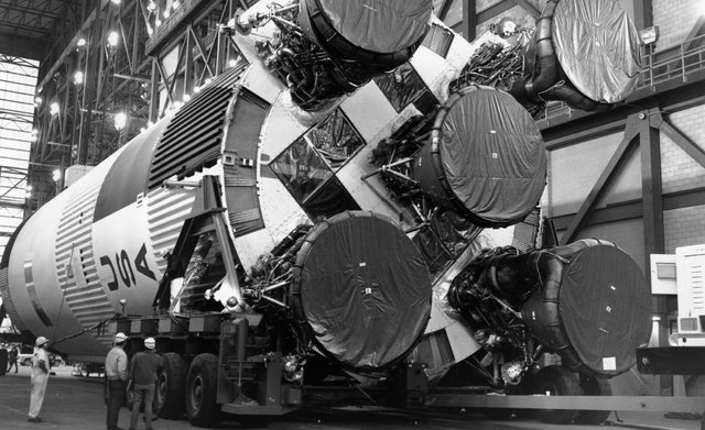 Ракеты от Chrysler появились после того, как президент Гарри Трумэн в 1950 назначил главу Chrysler Кауфмана Келлера своим 