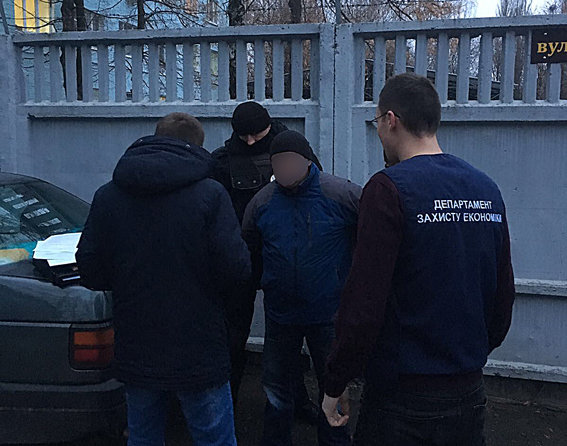 В Украине задержали любителей легких денег. Фото: полиция