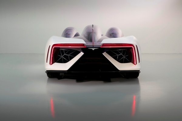 В Женеве дебютировал серийный дизель-электрический суперкар Techrules Ren
