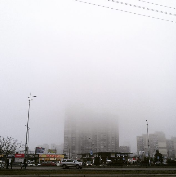 Смог на Харківському масиві. Фото: instagram.com/uykka