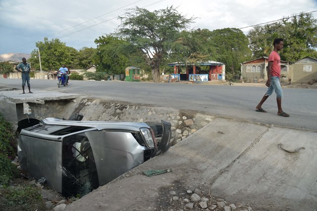 <p>Кількість жертв зіткнення автобусу з натовпом людей на Гаїті зросла, фото AFP</p>