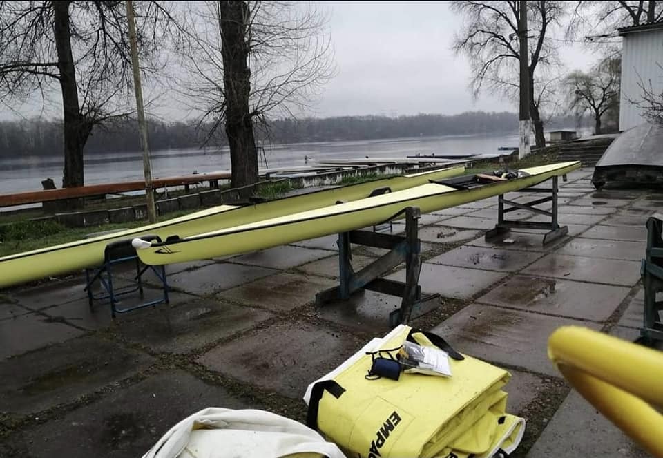 	Украинским олимпийцам министерство купило старые лодки за 2,6 млн грн